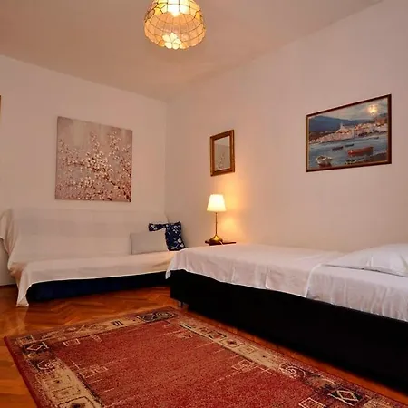 Apartmani More